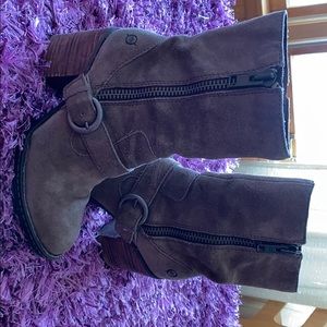 Woman’s Born Boots